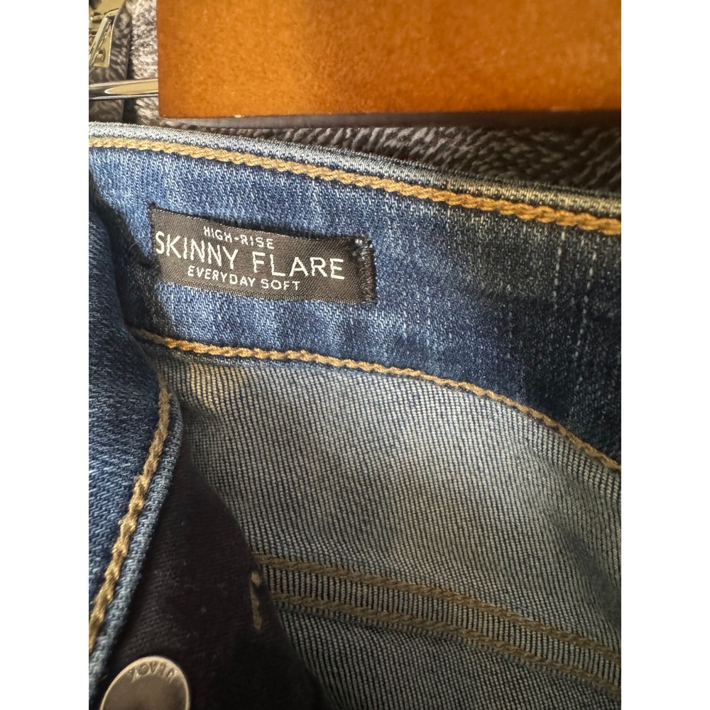 White House BlackMarket High Rise Skinny Flare Everyday Soft Blue Jeans Womens 4 - Picture 2 of 4